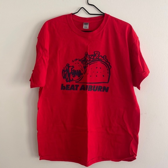 Ole Miss basketball t-shirt - Picture 1 of 5